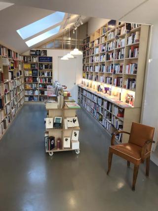 Librairie Du vol dans les plumes 0
