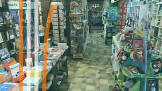 Librairie À Livre Ouvert 1