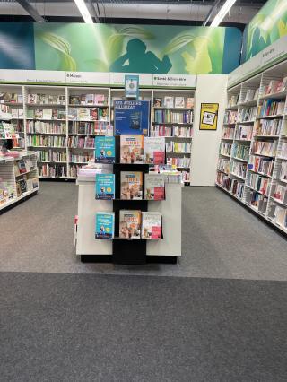 Librairie FNAC Villebon 2