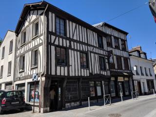 Librairie Le Noctambulle 2