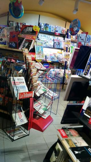 Librairie Magasin Presse 0