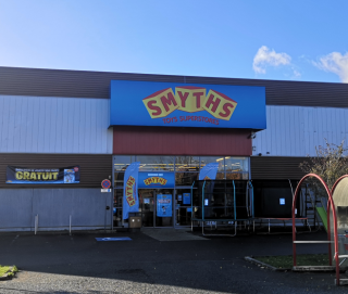 Librairie Smyths Toys Arques 0