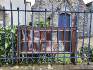 Librairie Boîte à livres et bande-dessinées gratuites 0