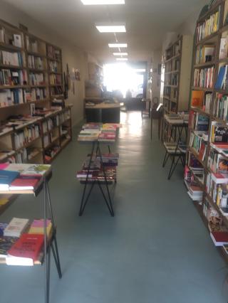 Librairie L'Hibernie · Librairie café galerie 1