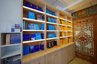 Librairie Tianti Books Cafe Meditation 2
