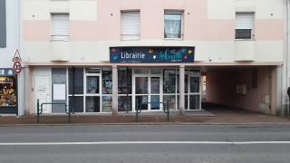 Librairie Librairie Les Lucettes 2