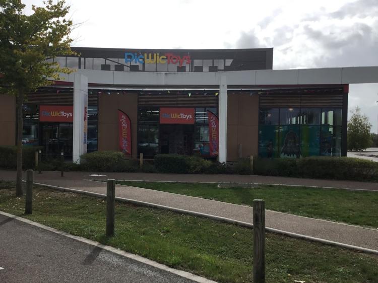 Smyths Toys Troyes