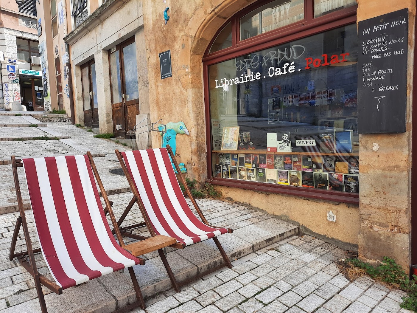Librairie-Café Un Petit Noir